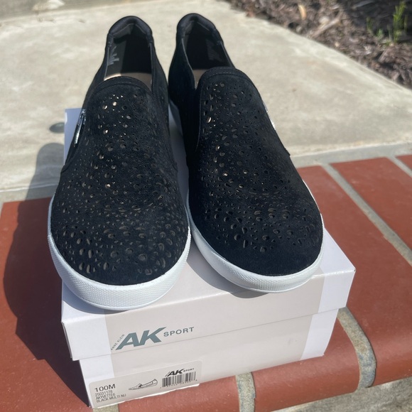 Anne Klein Sport Black Slip-On Sneakers - Picture 1 of 5